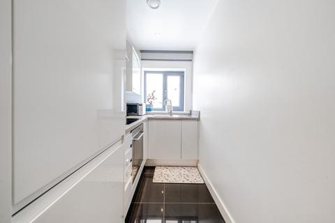 1 bedroom apartment for sale, London Road, Mitcham CR4