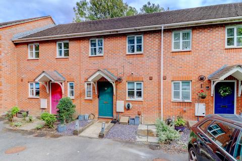 21 Vanguard Close, High Wycombe, HP12 3FP