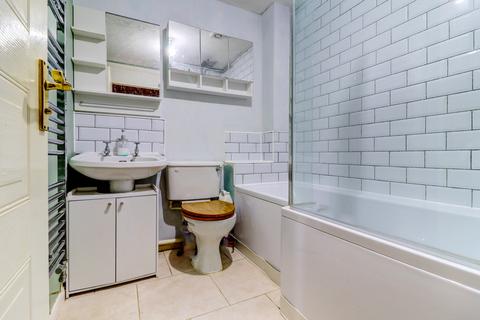 21 Vanguard Close, High Wycombe, HP12 3FP