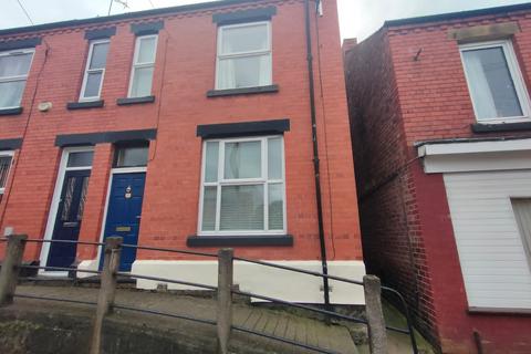 Castle Street, Wrexham LL12