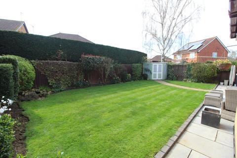 4 bedroom detached house for sale, Otter Way, Leicester LE8