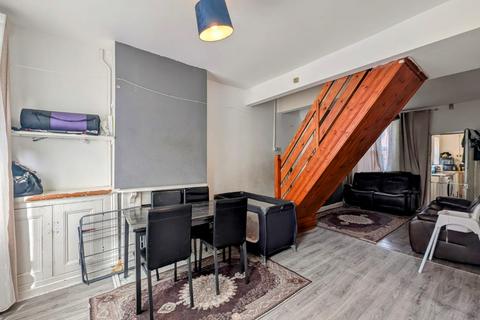 2 bedroom terraced house for sale, Woodbine Avenue, Leicester LE2