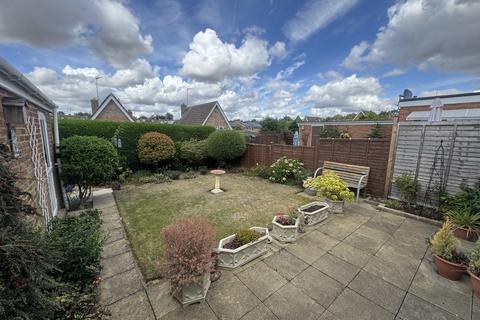 9 Badgers Walk, Northampton, NN2 8AU
