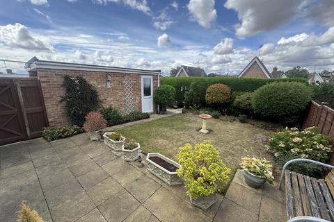 9 Badgers Walk, Northampton, NN2 8AU