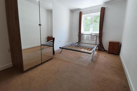 2 bedroom flat to rent, Slough SL1
