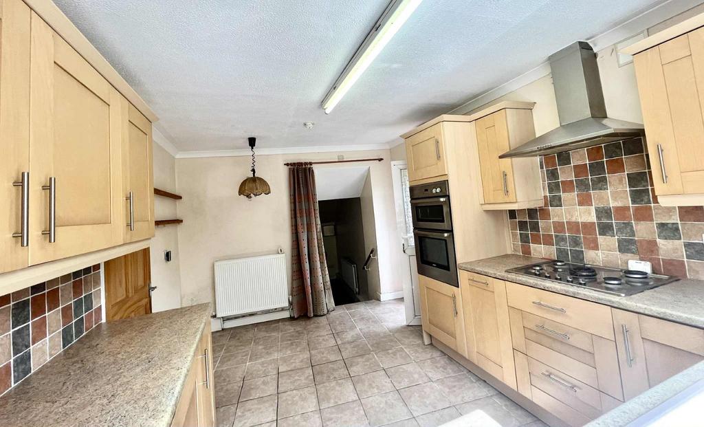 Kitchen / Breakfast Room
