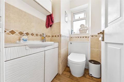 13 Stonegate Close, Orpington, BR5 3EX