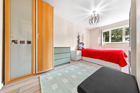 13 Stonegate Close, Orpington, BR5 3EX