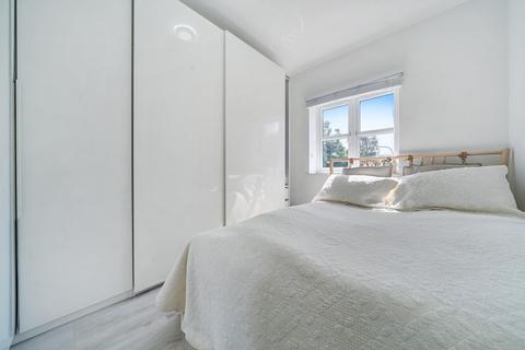 1 bedroom flat for sale, Fern Walk, Bemrondsey, London, SE16
