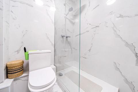 1 bedroom flat for sale, Fern Walk, Bemrondsey, London, SE16