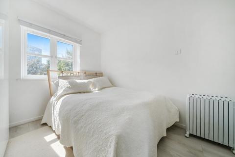 1 bedroom flat for sale, Fern Walk, Bemrondsey, London, SE16