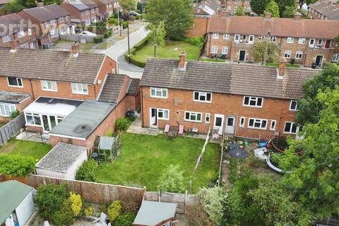 3 bedroom terraced house for sale, St Stephens Square, Foxwood, York, YO24