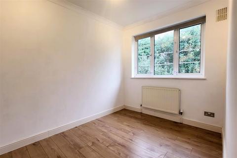2 bedroom maisonette for sale, The Orchard, Southgate/Oakwood, N14
