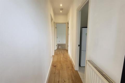 undefined, The Orchard, Southgate/Oakwood, N14