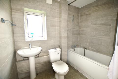 undefined, Sandringham Court, Slough, Slough