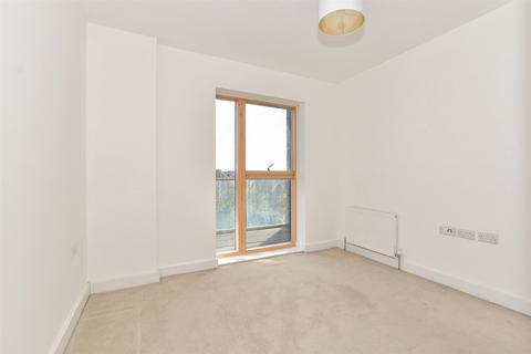 1 bedroom apartment for sale, The Causeway, Goring-By-Sea, Worthing, West Sussex