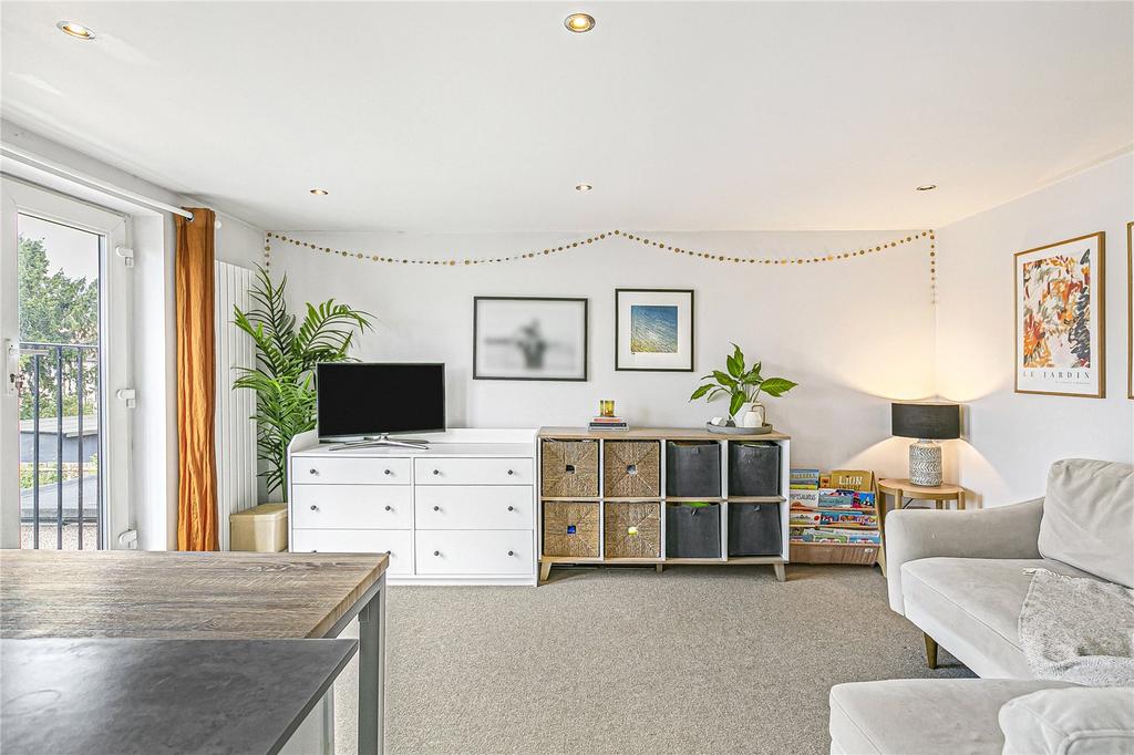 Reception/Kitchen