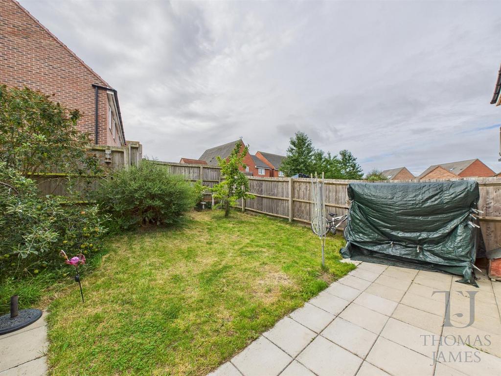 CAM03997 G0-PR0099-STILL006.jpg