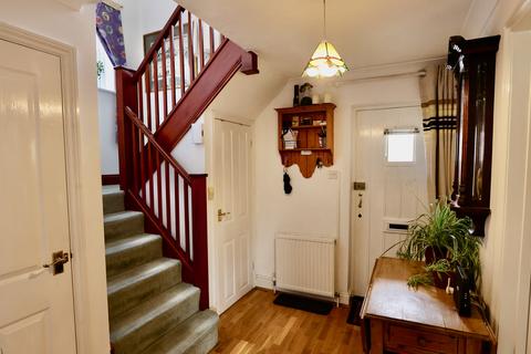 undefined, High Street, Great Missenden, HP16