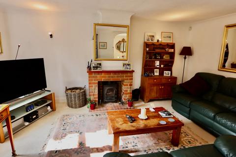 undefined, High Street, Great Missenden, HP16