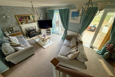 14 Scott Close, Bidford On Avon, Alcester, B50 4HY