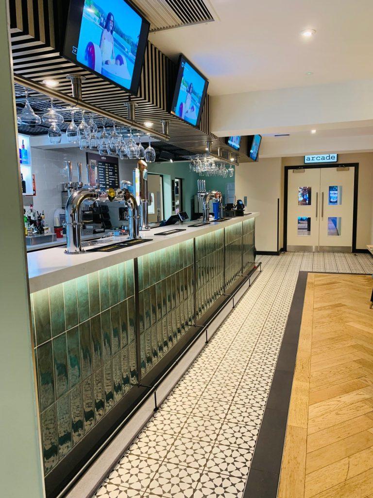 Restaurant 5.jpg
