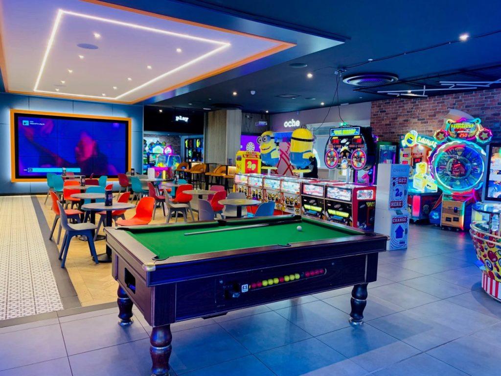 Arcade And Snooker Table 1.jpg