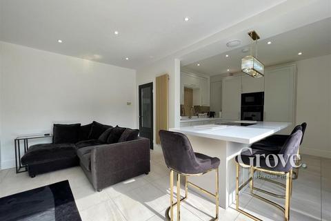 3 bedroom detached house for sale, Kidderminster Road, Hagley, Stourbridge