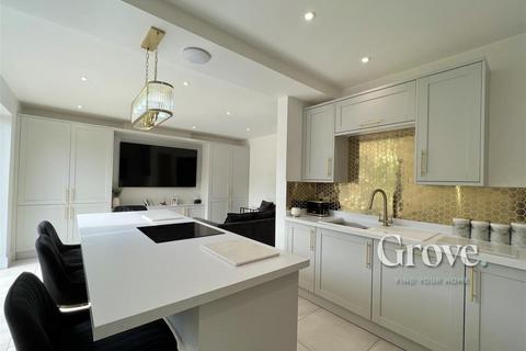 3 bedroom detached house for sale, Kidderminster Road, Hagley, Stourbridge