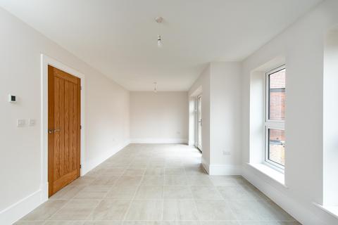 4 bedroom detached house for sale, Cromwell Lane, Coventry, CV4.