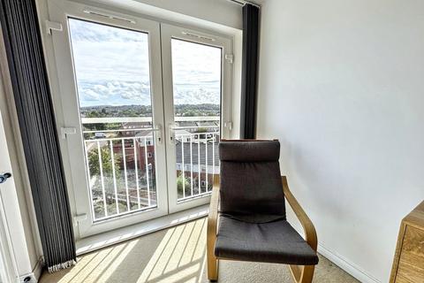 2 bedroom apartment for sale, Kingfisher Court, Gateshead , Gateshead, Tyne and Wear, NE11 9FB