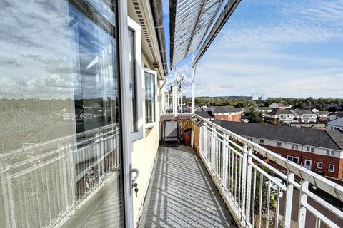 2 bedroom apartment for sale, Kingfisher Court, Gateshead , Gateshead, Tyne and Wear, NE11 9FB