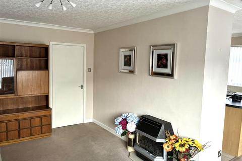 2 bedroom semi-detached bungalow for sale, Penzance Avenue, Wigston, Leicestershire