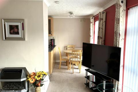 2 bedroom semi-detached bungalow for sale, Penzance Avenue, Wigston, Leicestershire