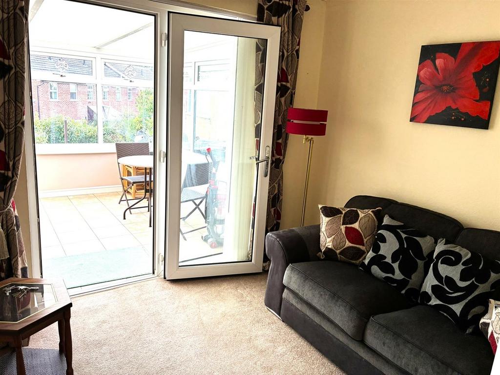 Bedroom 2/Snug