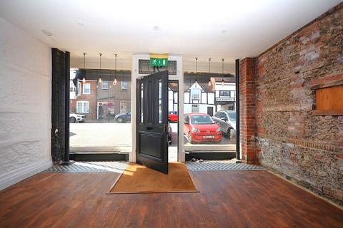 3 bedroom flat for sale, High Street, Amersham