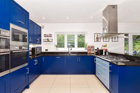 5 bedroom detached house for sale, Milner Road, Aylesford, Kent