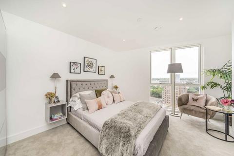 2 bedroom flat for sale, Yelverton Road, Battersea SW11