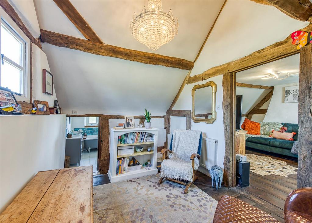 Leper House-internal-08.jpg