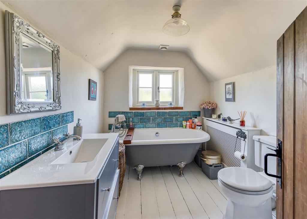 Leper House-internal-01.jpg