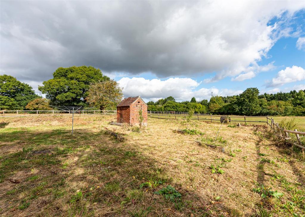 Leper House-external-04.jpg