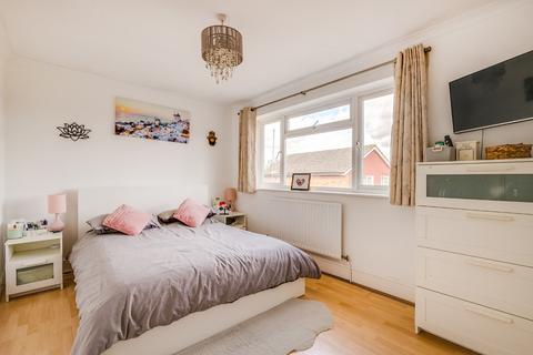 63 Dawlish Close, Stevenage, SG2 8UQ