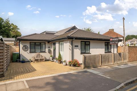 2 bedroom bungalow for sale, Danson Lane, Welling, Kent