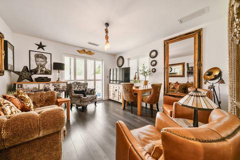 2 bedroom bungalow for sale, Danson Lane, Welling, Kent