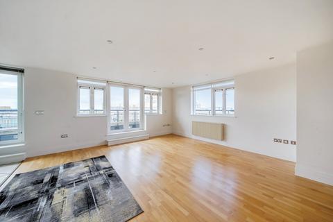 3 bedroom flat for sale, Seven Kings Way, Kingston Upon Thames, Surrey, KT2