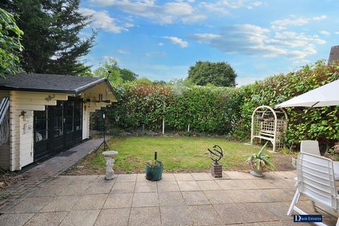 4 bedroom detached house for sale, Brookside, Emerson Park, Hornchurch, RM11