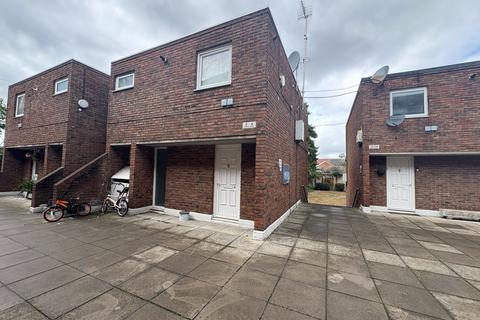 undefined, , Oakleigh Court, - Avenue Road, Southall