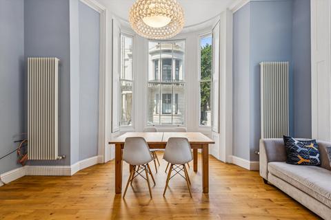 2 bedroom flat for sale, Westbourne Terrace, London, W2