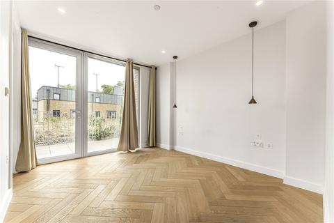 undefined, Maple Path, London, E5