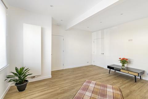 6 Elmfield Park, Dalkeith, EH22 1ER